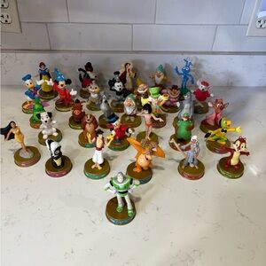 2002 Disney 100 years of magic figurine lot